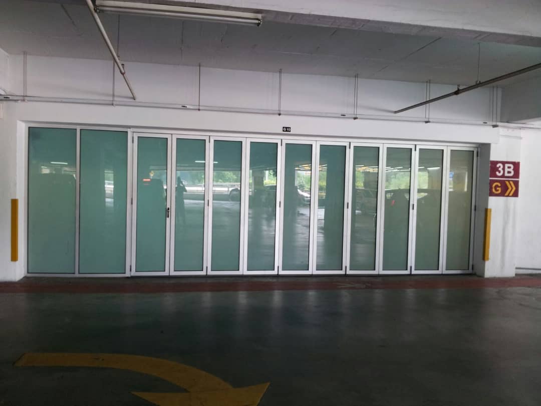 Giant Parking @ Desa Petaling